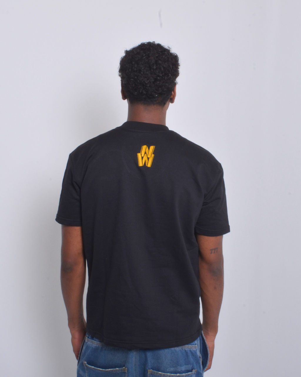 Camiseta Básica Negra